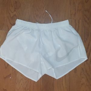 Nike shorts sz m
